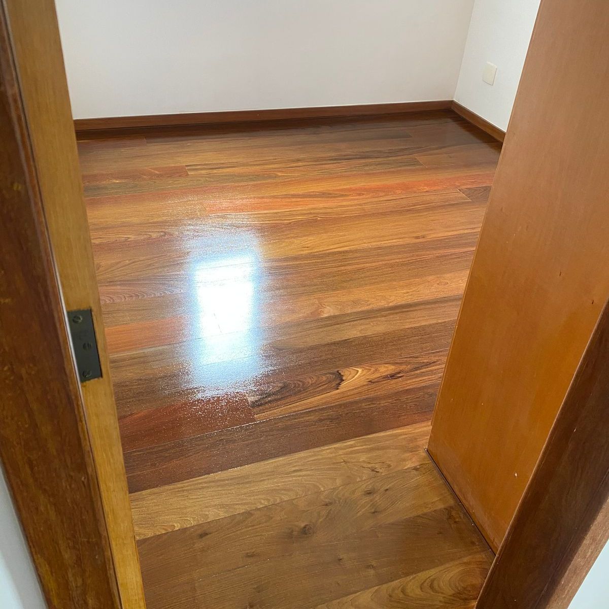 Raspagem e sinteco de piso